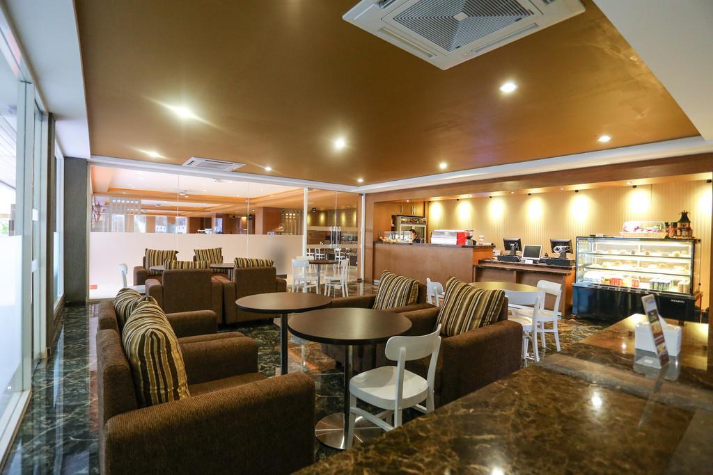 Sylvia Hotel Premier Kupang Kupang  Ngoại thất bức ảnh