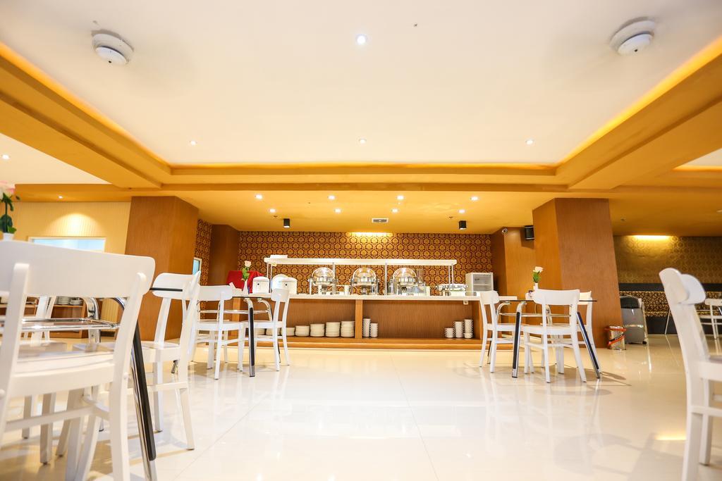 Sylvia Hotel Premier Kupang Kupang  Ngoại thất bức ảnh