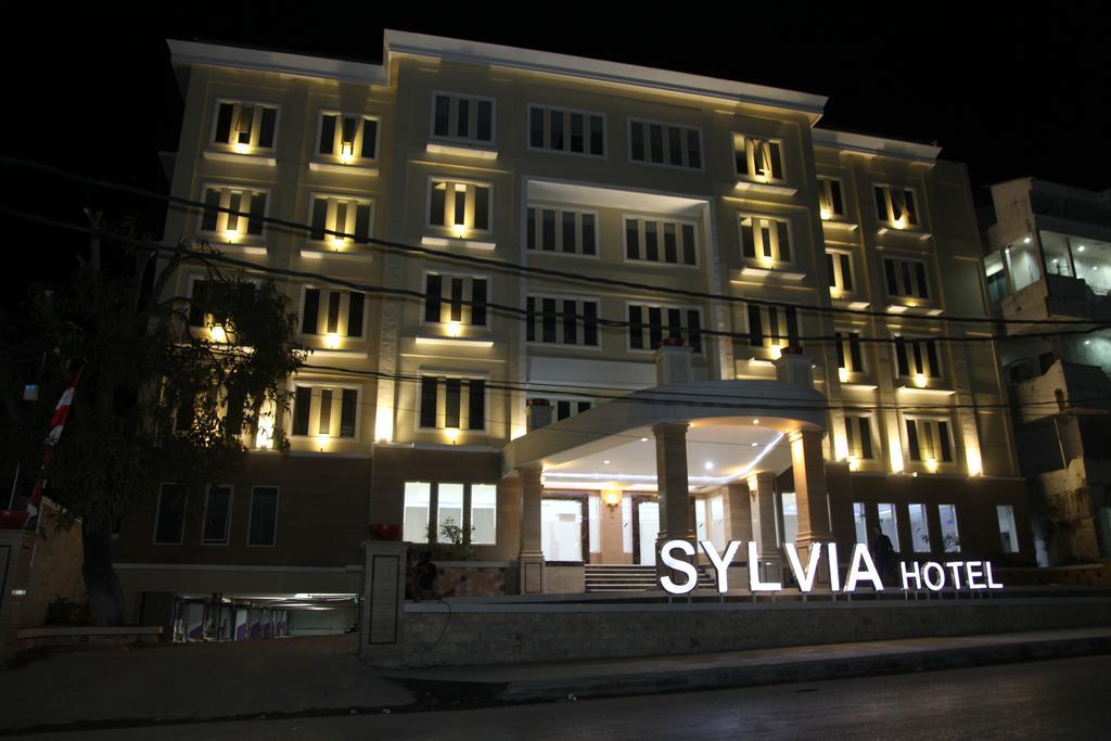 Sylvia Hotel Premier Kupang Kupang  Ngoại thất bức ảnh